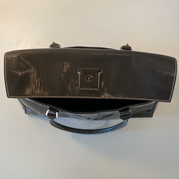 Prada Shiny Green Leather Tote - Picture 9 of 16